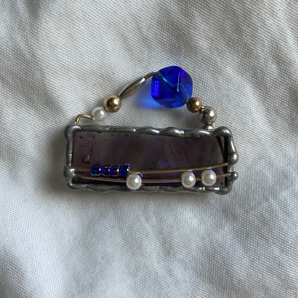 Beaded Purse Brooch‎